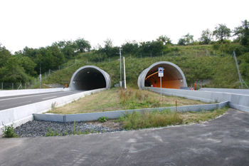 Autobahntunnel A 44 Schulbergtunnel Tunnelportal 86
